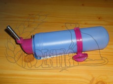 Napáječka s úchytem 500 ml